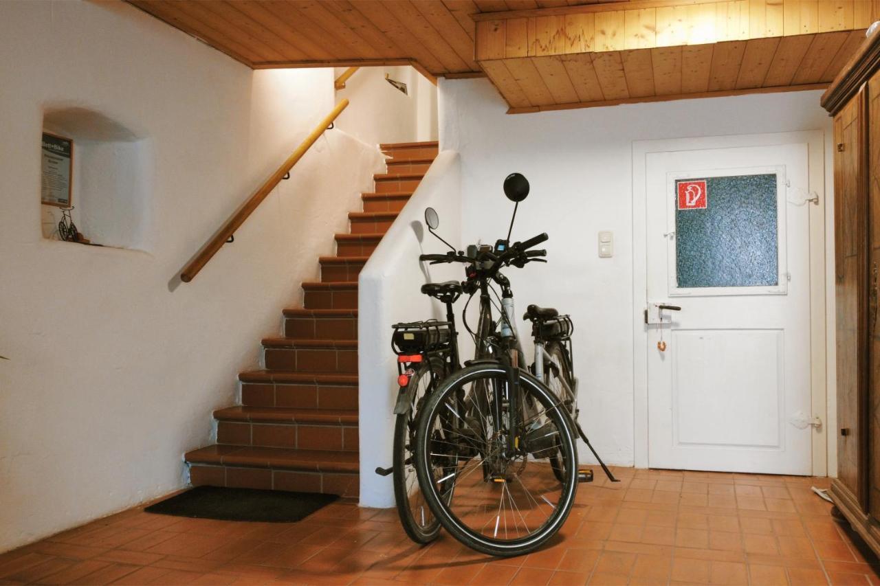 Helles Apartment Fuer 1-2 Pers. Mit Parkplatz Und Wifi Kraiburg am Inn Extérieur photo