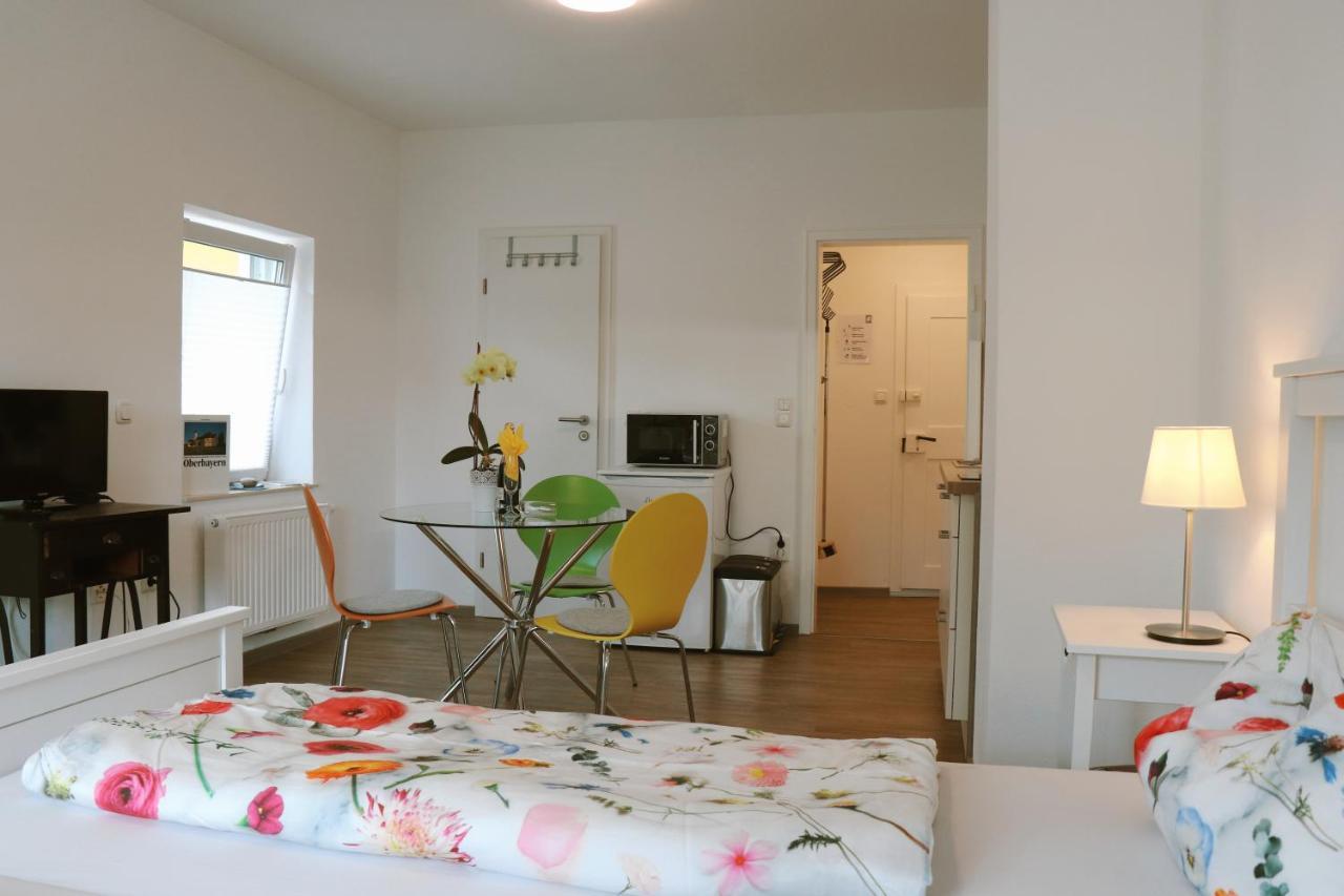 Helles Apartment Fuer 1-2 Pers. Mit Parkplatz Und Wifi Kraiburg am Inn Extérieur photo