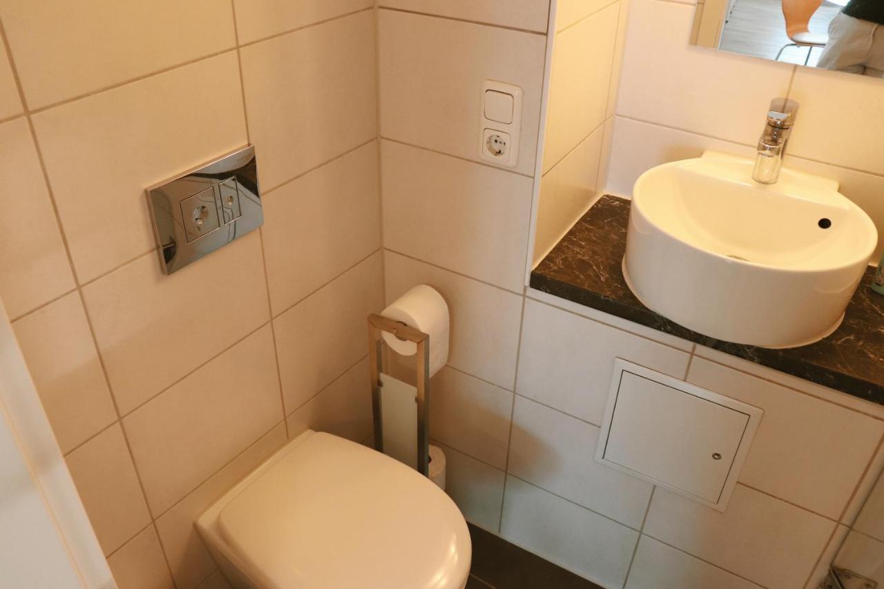 Helles Apartment Fuer 1-2 Pers. Mit Parkplatz Und Wifi Kraiburg am Inn Extérieur photo